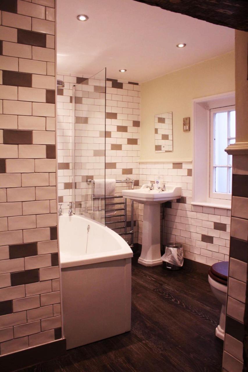 Red Lion Coaching Inn Ellesmere Dış mekan fotoğraf
