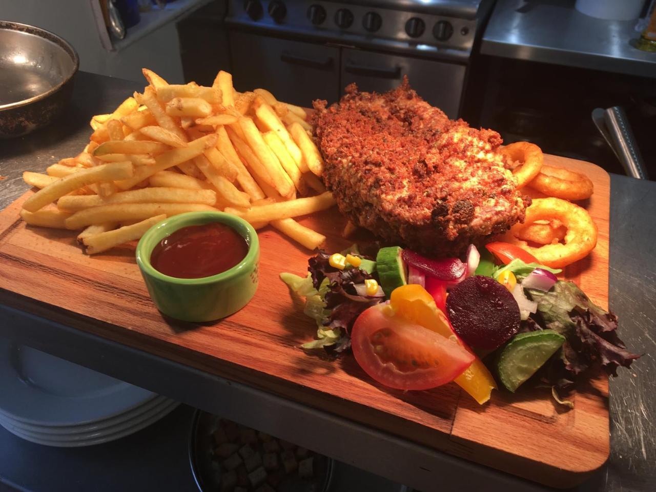 Red Lion Coaching Inn Ellesmere Dış mekan fotoğraf